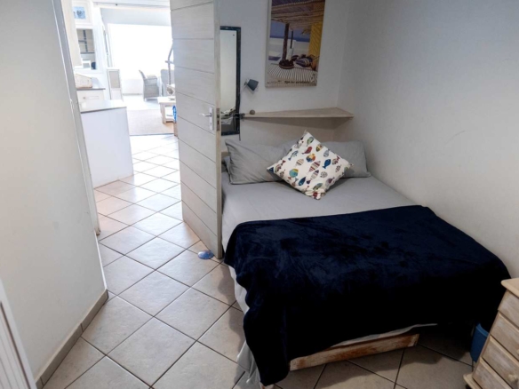 Apartment 4