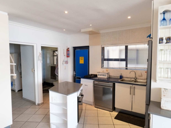 Apartment 4
