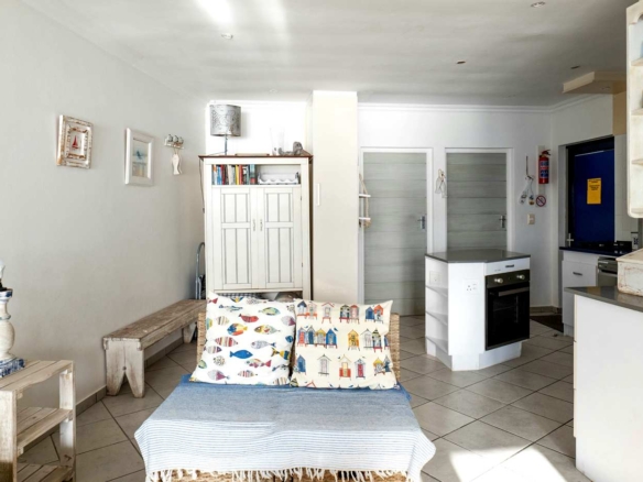 Apartment 4