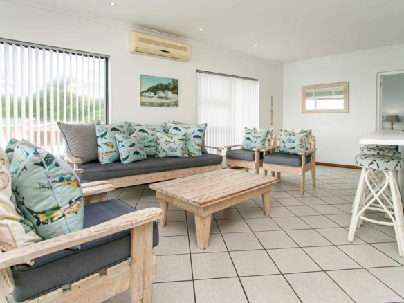 Apartment 6